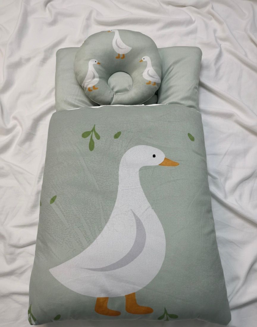 07 Piece's Of Baby Carry Nest – Soft Sleeping Nest with Pillow,Bolsters Etc